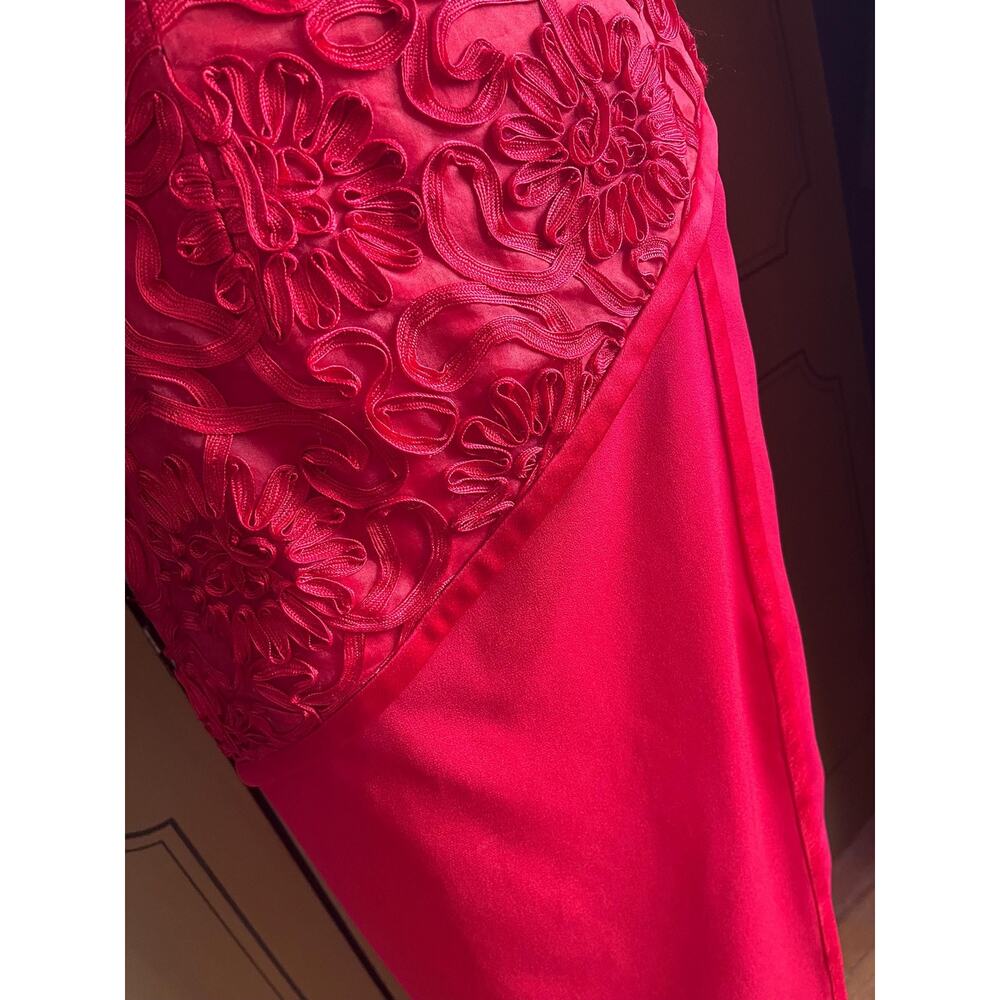 Vintage evening dress in red by Bill Blass, size 6 - Picture 5 of 8